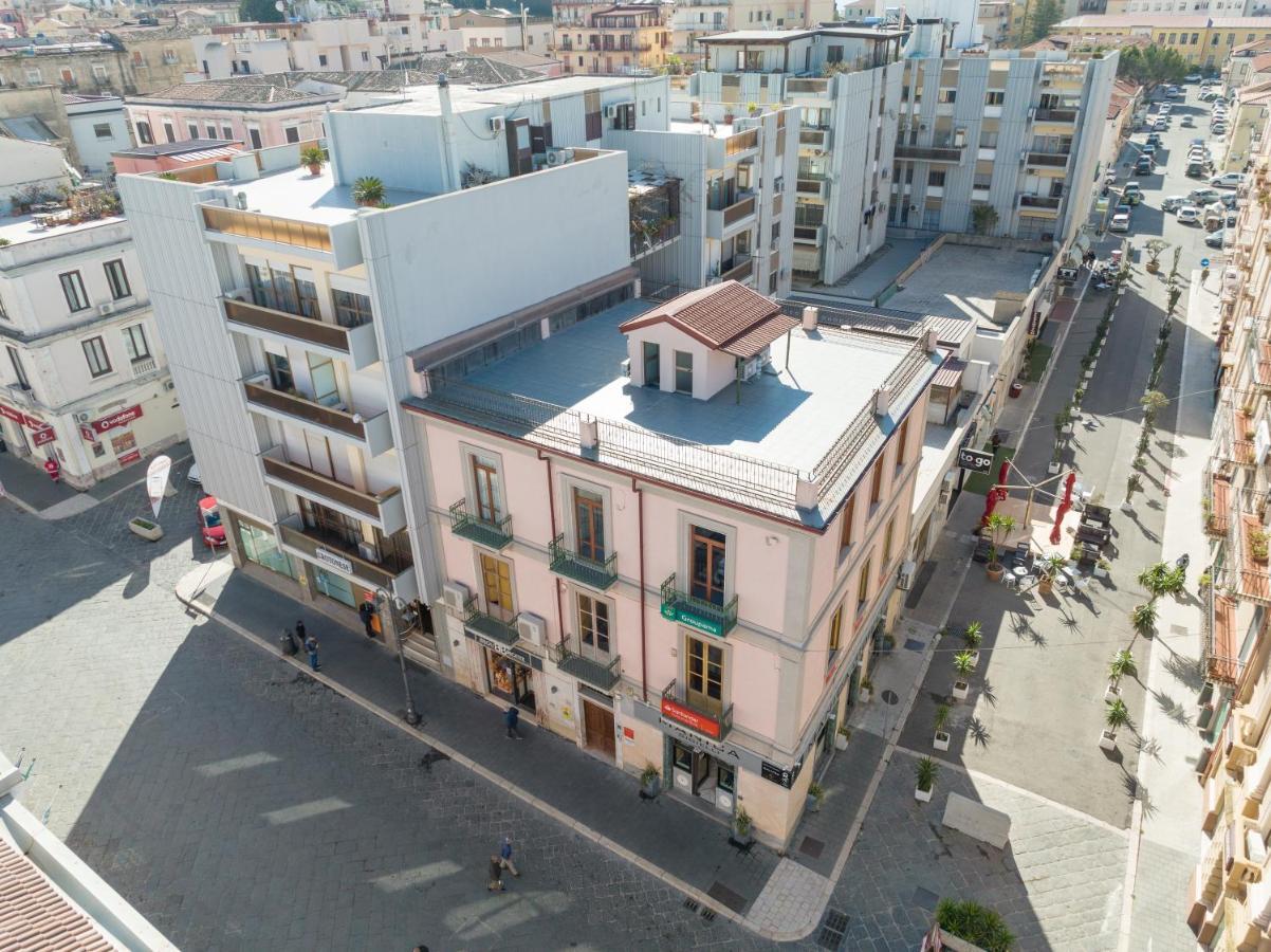 Le Suite Crotone Exterior photo