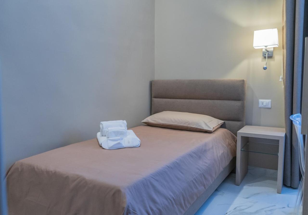 Le Suite Crotone Exterior photo